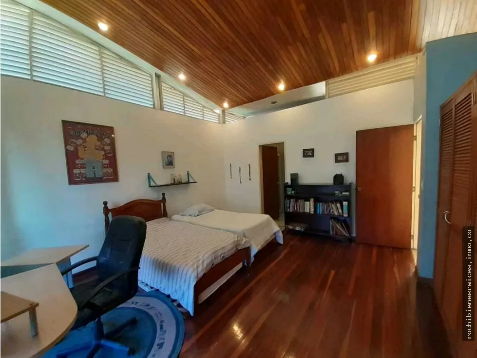 URB. EL MARQUES, CASA EN VENTA - 37