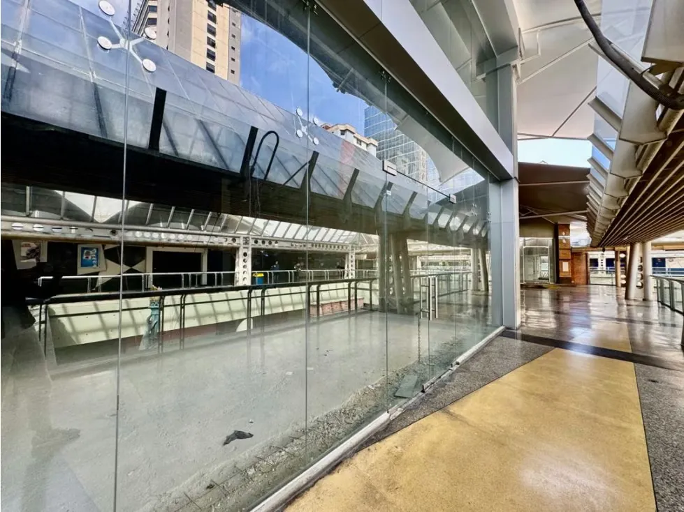 Se vende local 1.148m2 El Recreo Sábana Grande - 7