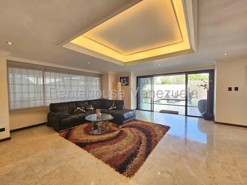 Casa (Multipes Niveles) en Venta en Los Naranjos del Cafetal, Distrito Metropolitano - 15
