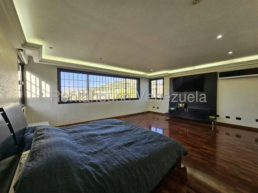 Casa (Multipes Niveles) en Venta en Los Naranjos del Cafetal, Distrito Metropolitano - 33