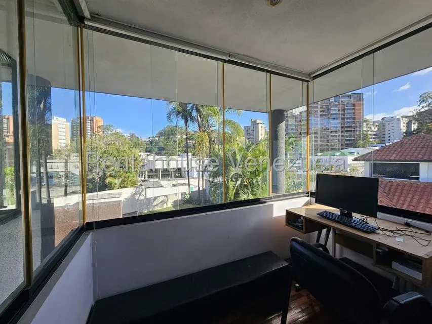 Casa (Multipes Niveles) en Venta en Los Naranjos del Cafetal, Distrito Metropolitano - 48