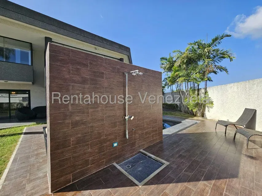 Casa (Multipes Niveles) en Venta en Los Naranjos del Cafetal, Distrito Metropolitano - 63