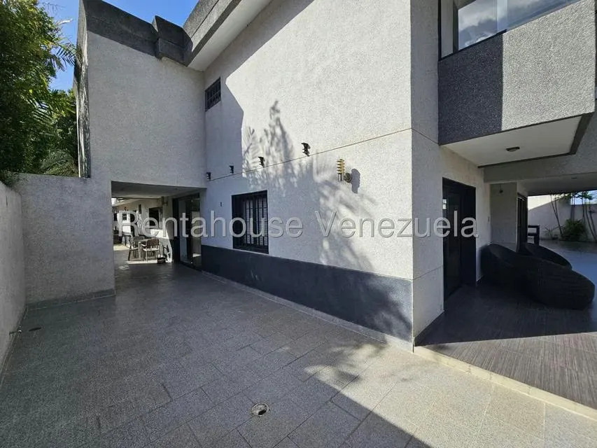 Casa (Multipes Niveles) en Venta en Los Naranjos del Cafetal, Distrito Metropolitano - 71