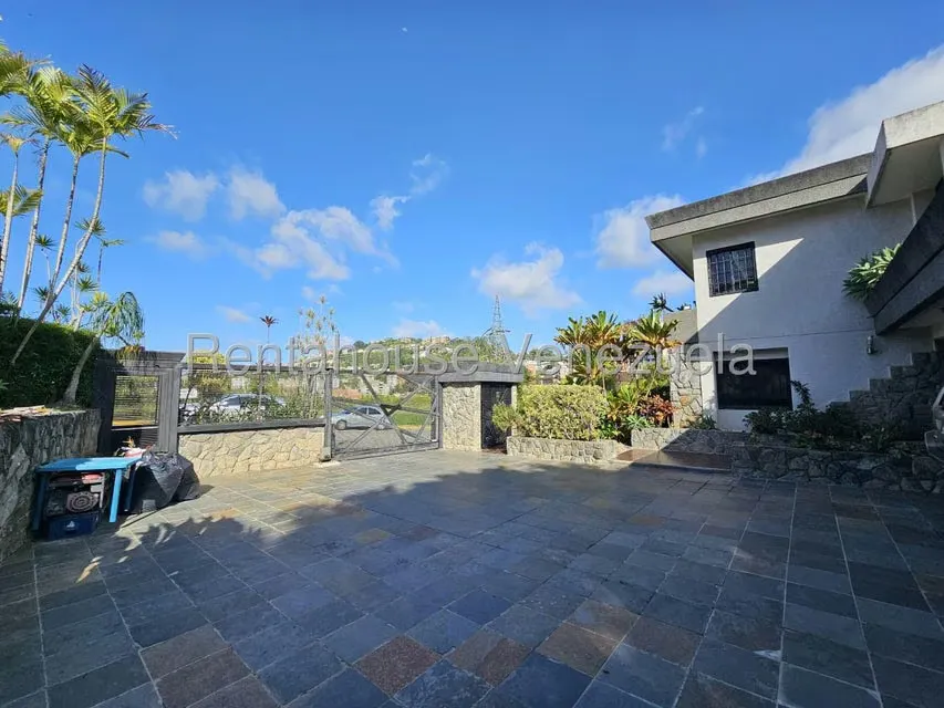 Casa (Multipes Niveles) en Venta en Los Naranjos del Cafetal, Distrito Metropolitano - 77