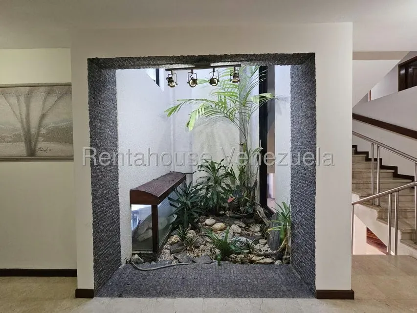 Casa (Multipes Niveles) en Venta en Los Naranjos del Cafetal, Distrito Metropolitano - 9