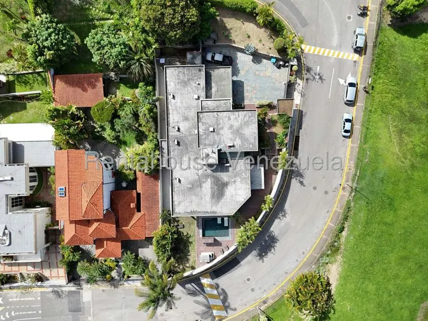 Casa (Multipes Niveles) en Venta en Los Naranjos del Cafetal, Distrito Metropolitano - 81