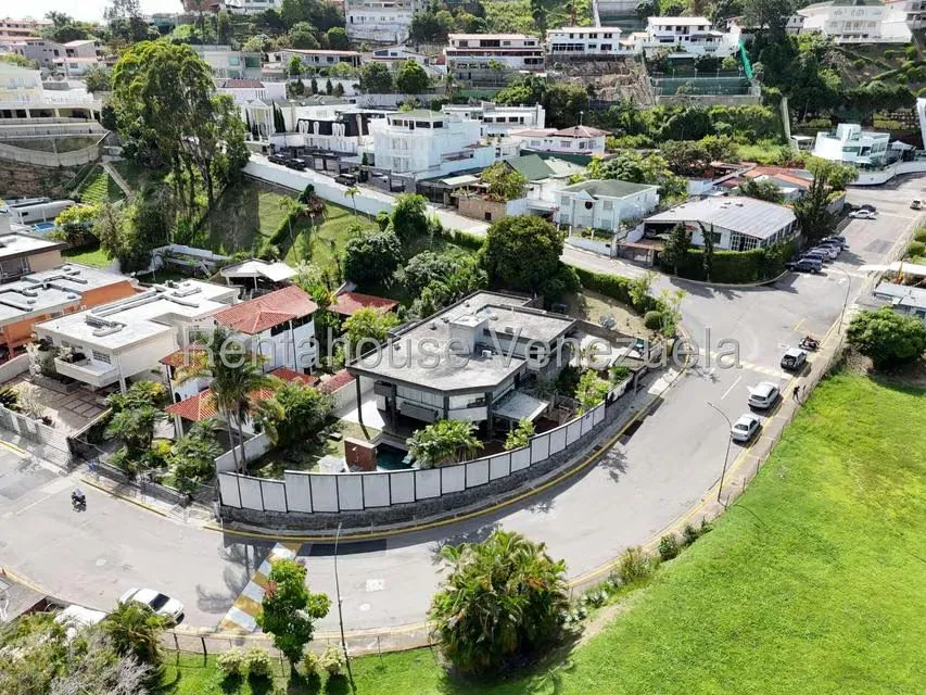 Casa (Multipes Niveles) en Venta en Los Naranjos del Cafetal, Distrito Metropolitano - 83