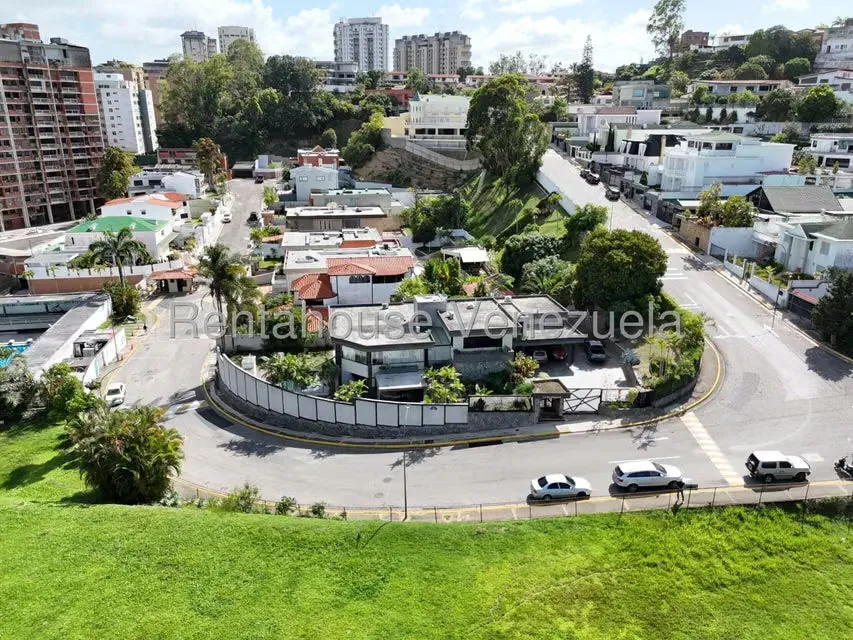 Casa (Multipes Niveles) en Venta en Los Naranjos del Cafetal, Distrito Metropolitano - 84