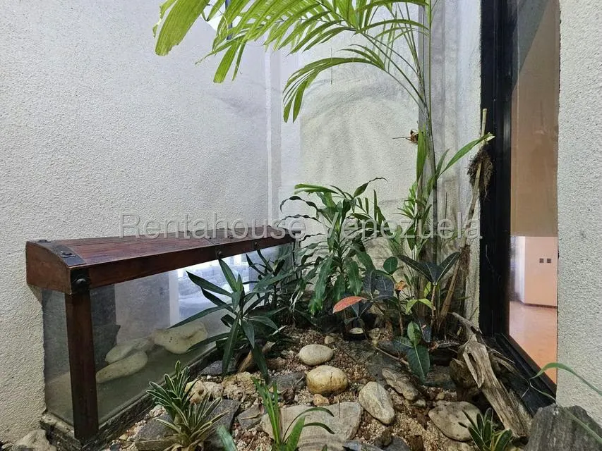 Casa (Multipes Niveles) en Venta en Los Naranjos del Cafetal, Distrito Metropolitano - 10