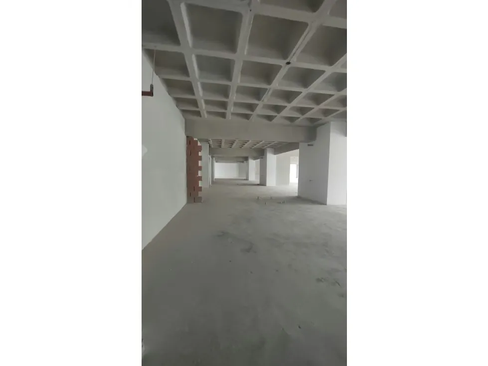 Se alquila Oficina 135m² Las Mercedes - 4