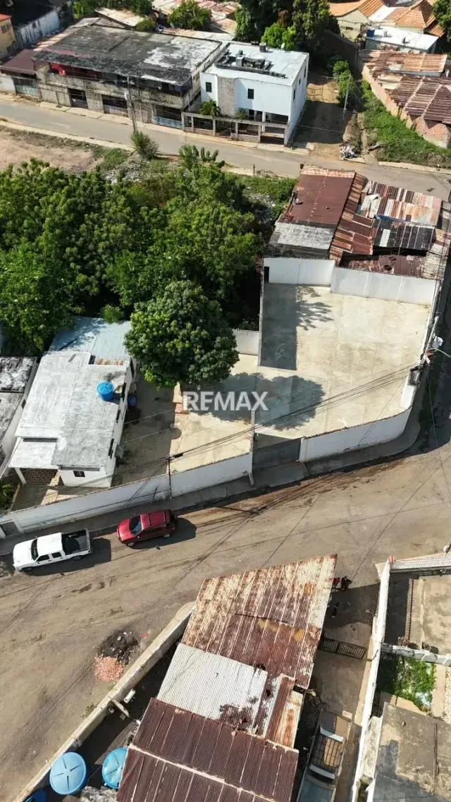 VENDO TERRENO CON CASA SECTOR VALLE FRIO - 4