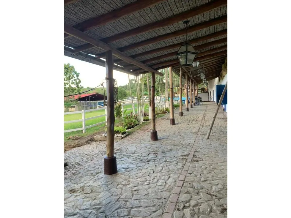 Vendo caballeriza Financiada, 14.000m2 Tejerías, Valle Alto - 56