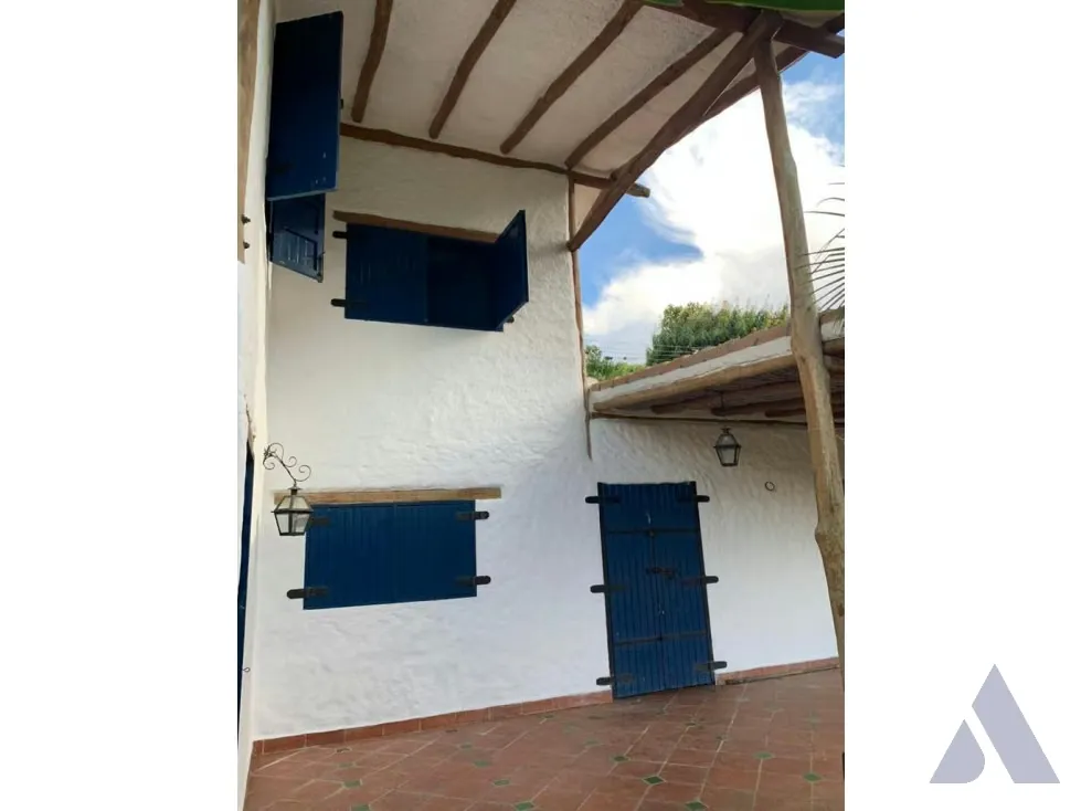 Vendo caballeriza Financiada, 14.000m2 Tejerías, Valle Alto - 61