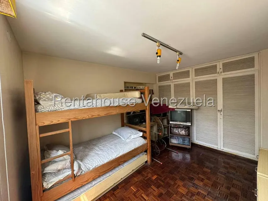 Apartamento (1 Nivel) en Venta en La Florida, Distrito Metropolitano - 17