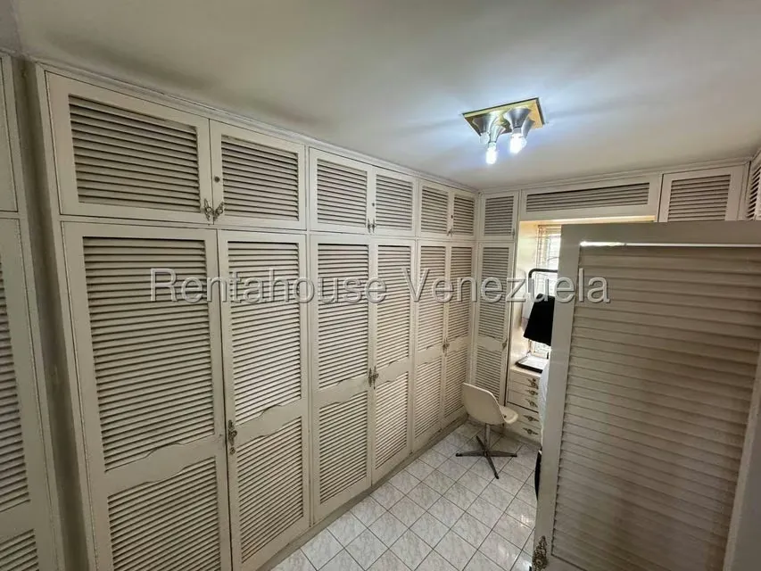 Apartamento (1 Nivel) en Venta en La Florida, Distrito Metropolitano - 20