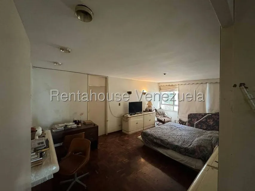 Apartamento (1 Nivel) en Venta en La Florida, Distrito Metropolitano - 24