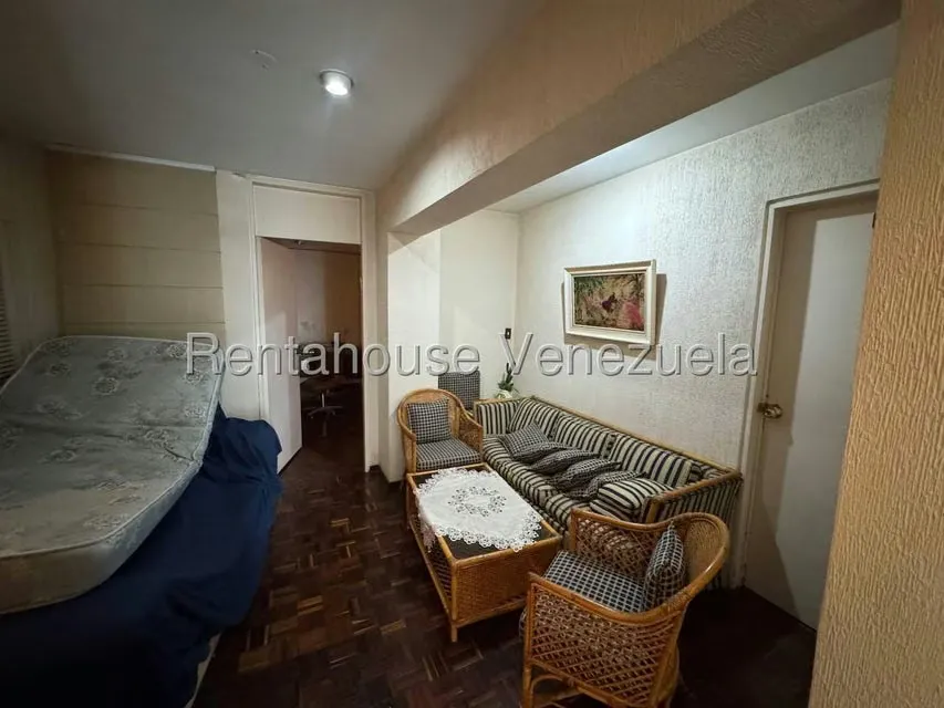 Apartamento (1 Nivel) en Venta en La Florida, Distrito Metropolitano - 25