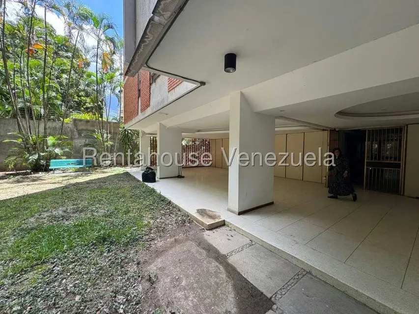 Apartamento (1 Nivel) en Venta en La Florida, Distrito Metropolitano - 4