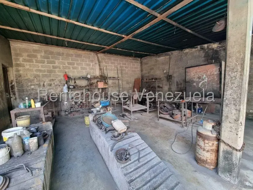 Terreno (Comercial) en Venta en Centro, Lara - 30