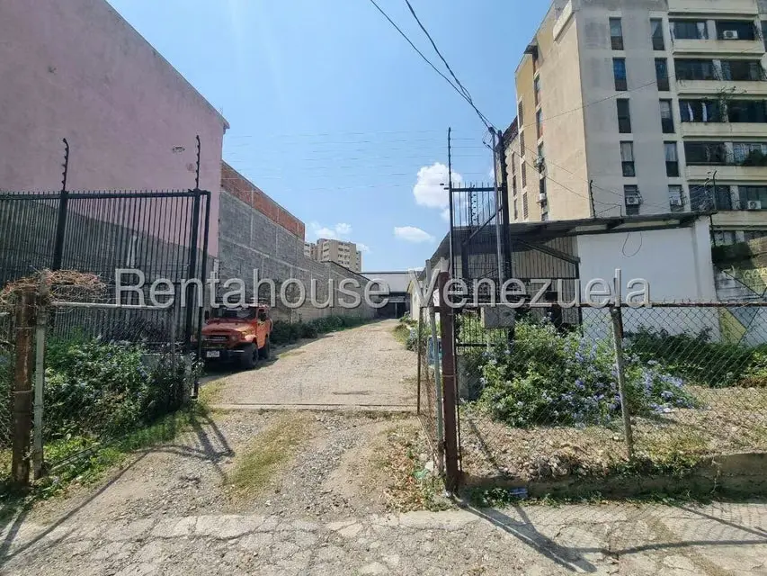 Terreno (Comercial) en Venta en Centro, Lara - 10