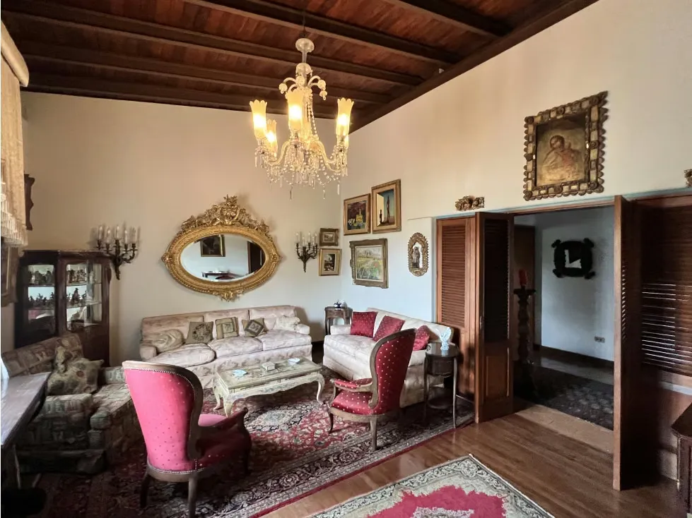 Se vende casa Lomas de Mirador 1.500m² de terreno 7H+3S/5B+S/7PE - 14