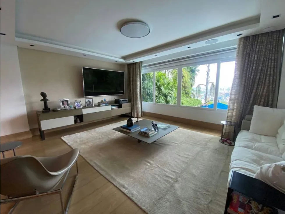 Casa en venta 1210m², Lomas de las mercedes - 10
