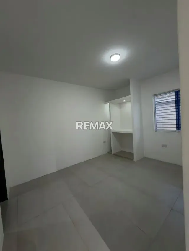 Venta de Town house en la Castellana urbanización Las Trinitarias - 2
