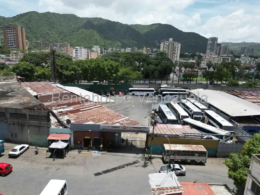 Galpon - Deposito en Venta en San Martin, Distrito Metropolitano