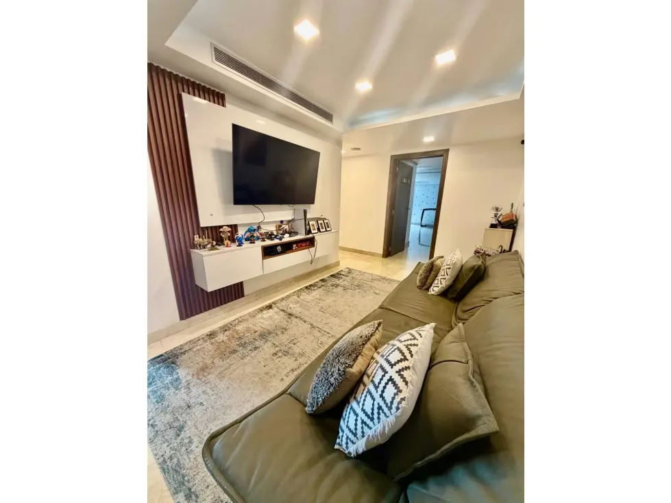 Se vende Ph en calle cerrada 383m2 Los Naranjos de las Mercedes 4695 - 28