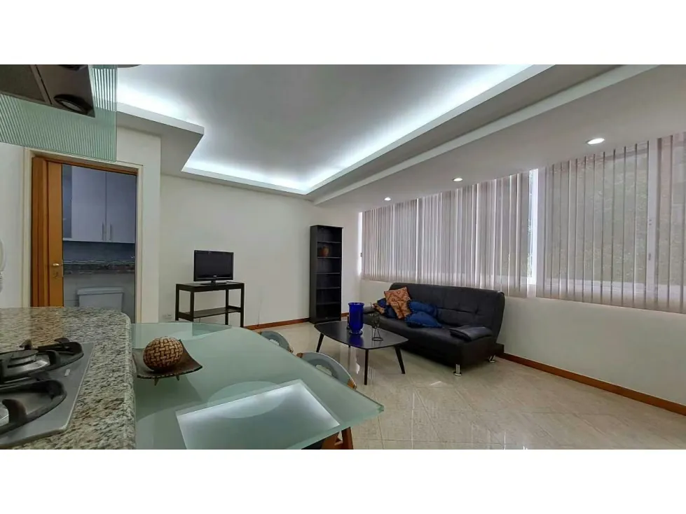 Se alquila apartamento 70m2 Campo Alegre 4758