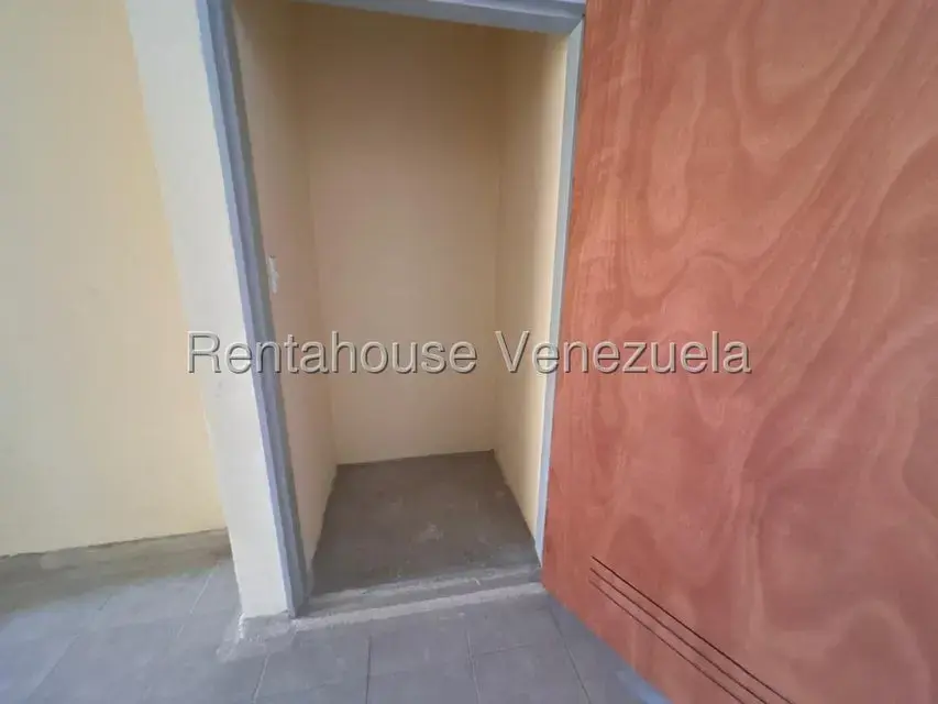 Apartamento (1 Nivel) en Venta en Zona Oeste, Lara - 12