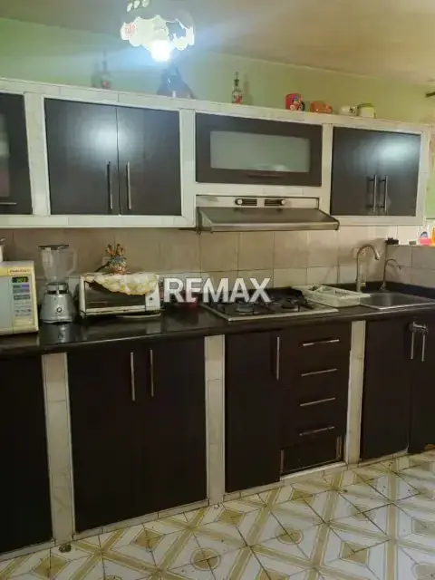 APARTAMENTO EN VENTA EN CASCO CENTRAL DE CHARALLAVE