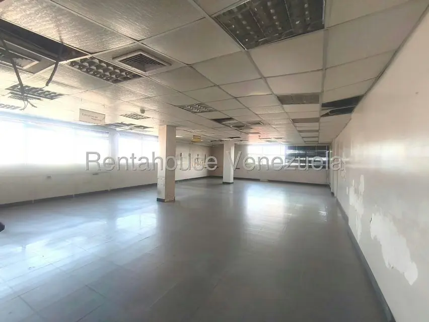 Comercial (Local Comercial) en Venta en Flor Amarillo, Carabobo - 19