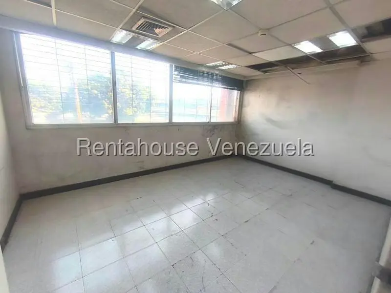 Comercial (Local Comercial) en Venta en Flor Amarillo, Carabobo - 22
