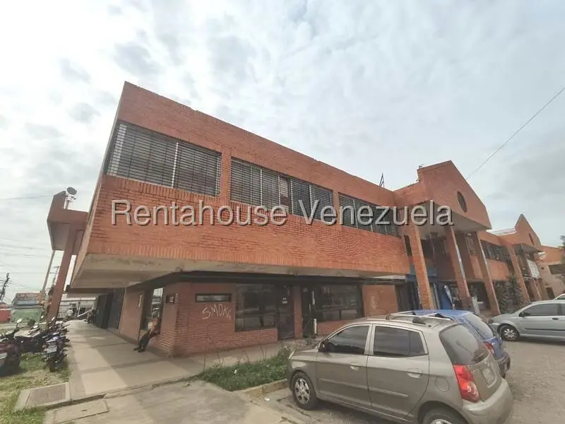 Comercial (Local Comercial) en Venta en Flor Amarillo, Carabobo - 23