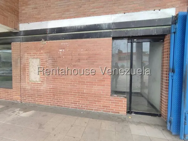 Comercial (Local Comercial) en Venta en Flor Amarillo, Carabobo - 3