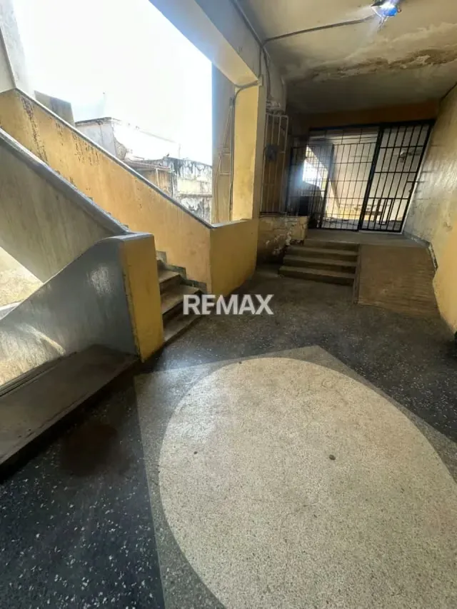 LOCAL COMERCIAL EN LA REDOMA, ZONA CENTRO - 6