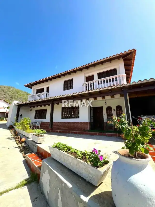 EXCLUSIVA CASA EN VENTA, CONJ. RESIDENCIAL VISTA CARIBE, PAMPATAR, ISLA DE MARGARITA.