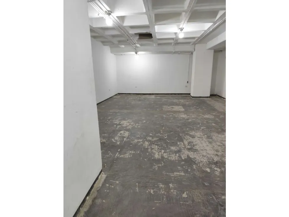 DEPÓSITO ALQUILER 20 MTS2 TORRE BAZAR BOLÍVAR - 3