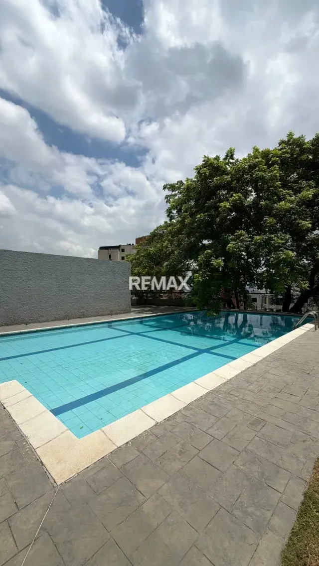 Amplio Apartamento en Venta Urb El Bosque Res Isla los Roques Piso 1 - 2