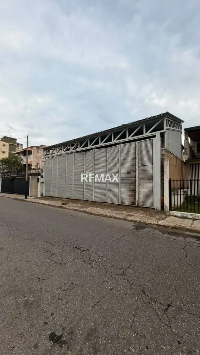 Casa en venta para remodelar en la urb la soledad