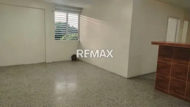 EN VENTA APARTAMENTO EN LA URB. OBELISCO