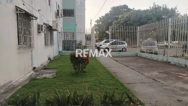 EN VENTA APARTAMENTO EN LA URB. OBELISCO - 2