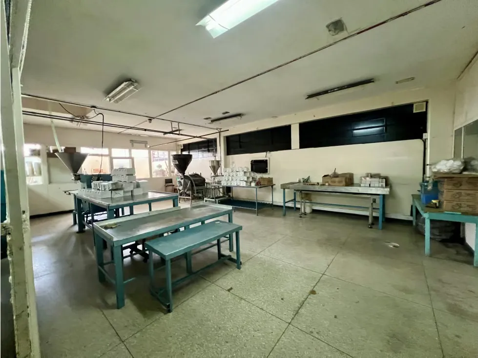 Se Vende Edificio Industrial/3.000M2/3plantas/Baruta/3163 - 12