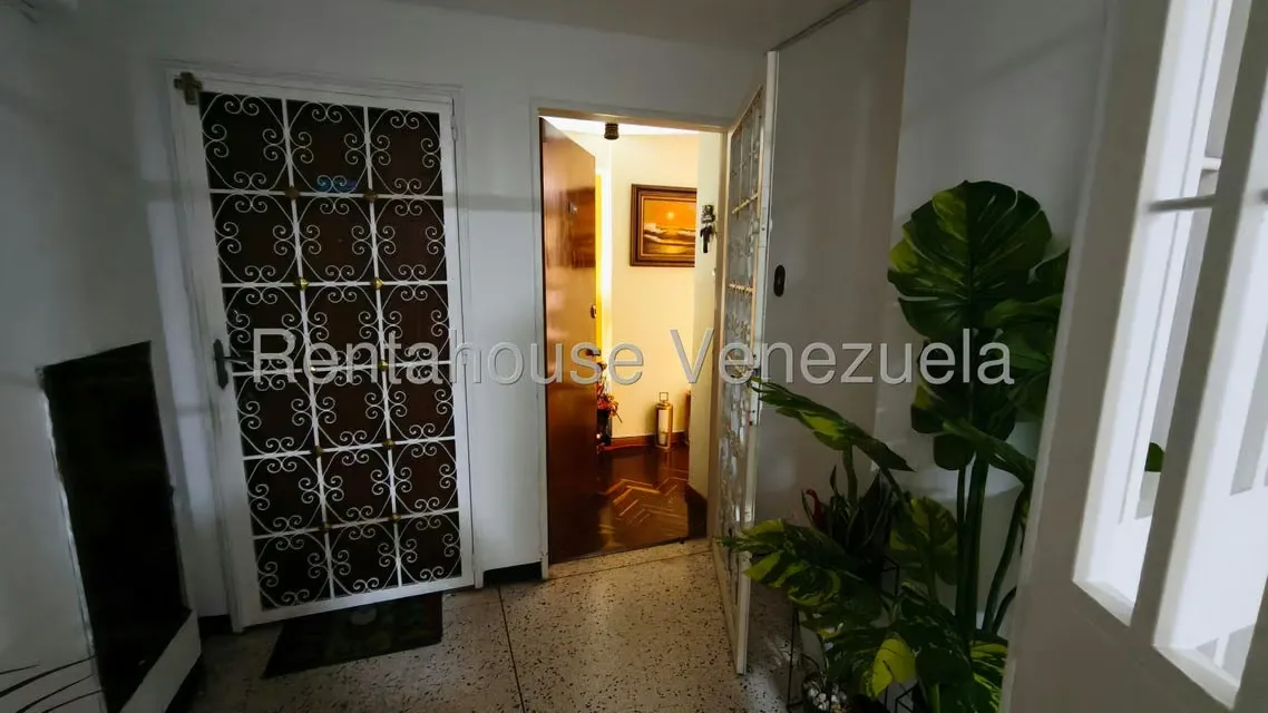 Apartamento (1 Nivel) en Venta en El Marques, Distrito Metropolitano - 24