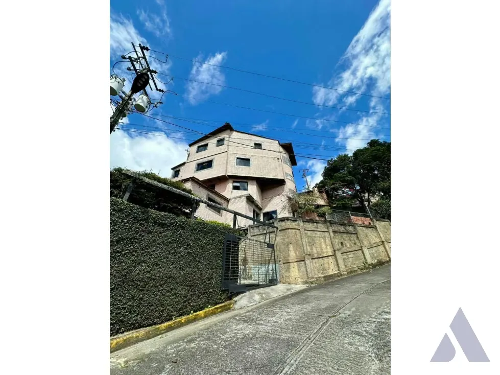 Vendo quinta 392m2 Lomas del Halcon 5345 - 2