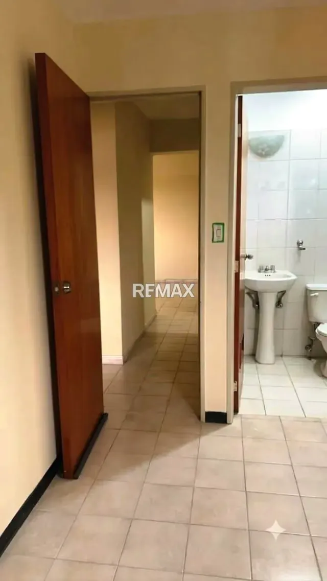 APARTAMENTO EN VENTA - URB. LA CANDELARIA - 3