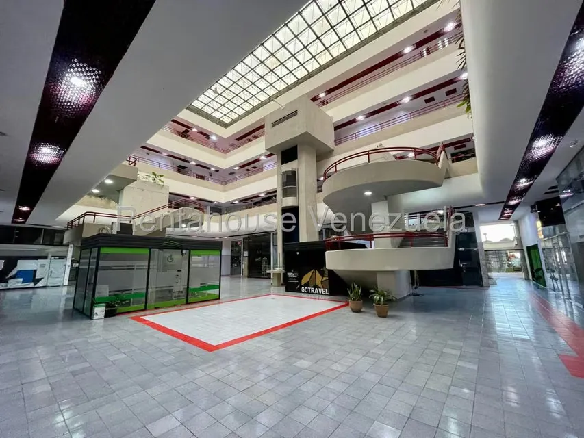 Local Comercial en Alquiler en Parroquia Santa Rosa, Lara - 24