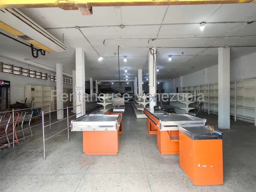 Local Comercial en Alquiler en Piñonal, Aragua - 3