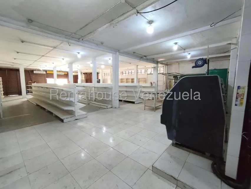 Local Comercial en Alquiler en Piñonal, Aragua - 7